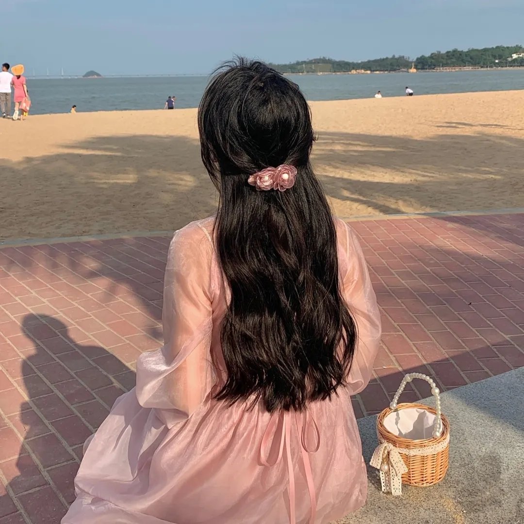 地铁女孩